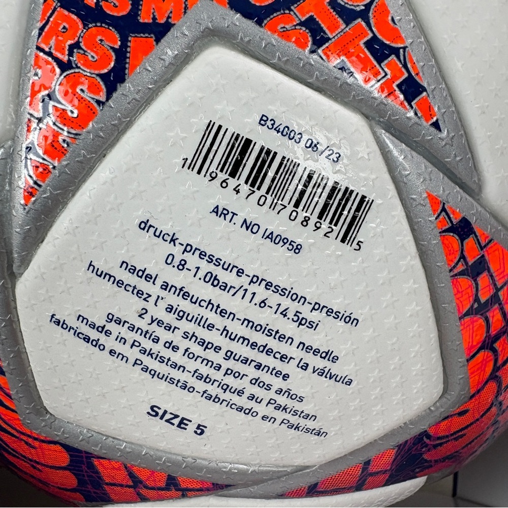 Adidas WUCL Pro Women's Champions League Official Match Ball Size 5 IA0958 BNIB - Picture 5 of 11